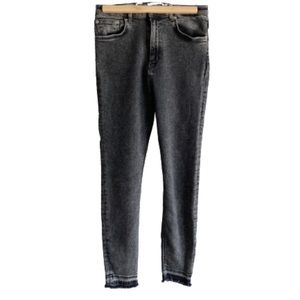ZARA | black acid wash jeans with frayed hem
